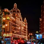 Galerías Harrods de noche