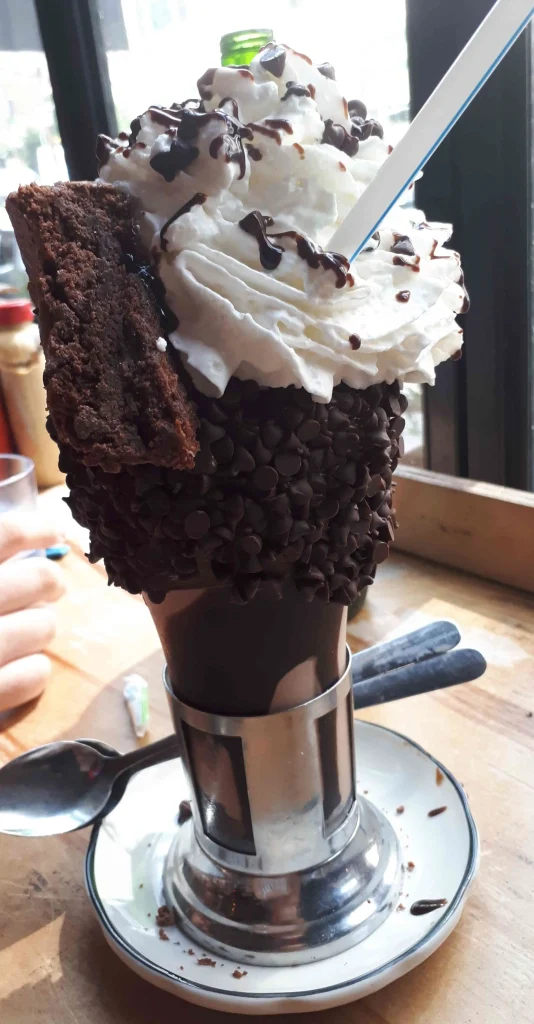 Batido brocklyn blackout de Black Tap