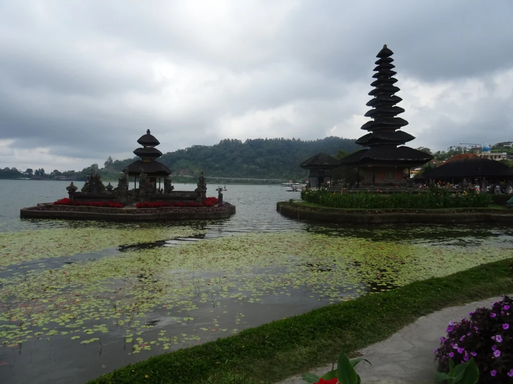 Itinerario por Indonesia: Pura Ulun Danu Bratan