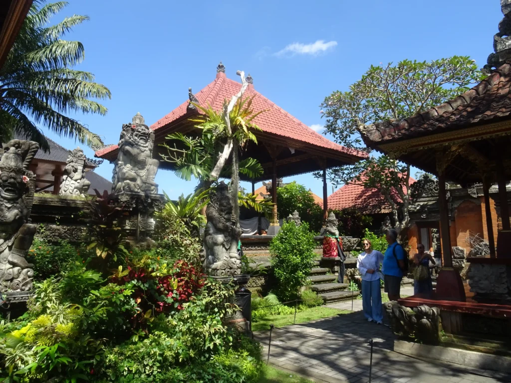 Itinerario por Indonesia: Ubud Palace