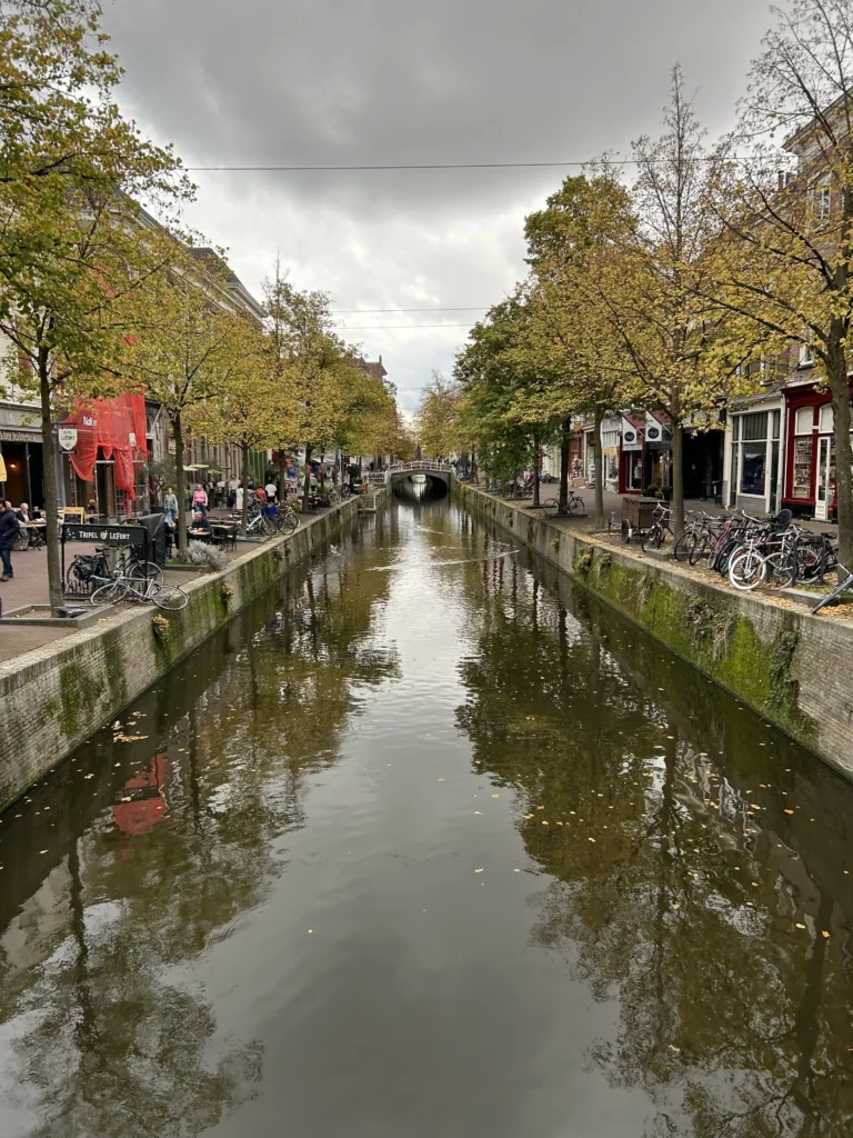 Canal en Delft