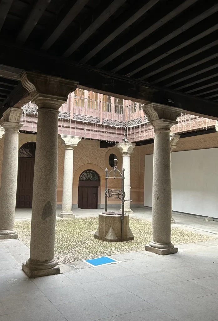 Qué ver en Segovia en un día: casona del marquesado de Lozoya