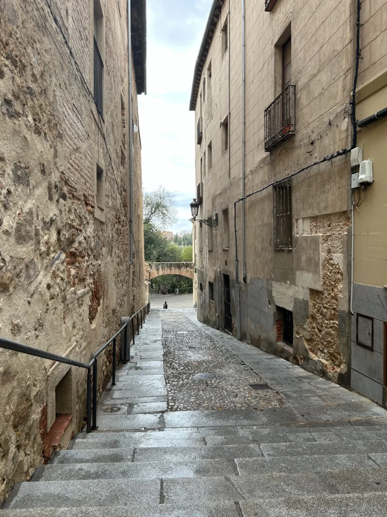 Qué ver en Segovia en un día: puerta de la Luna