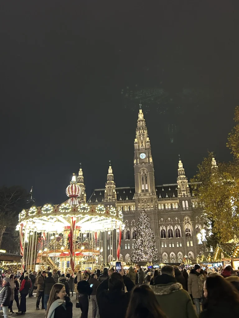 Mercado Navideño en la plaza del ayuntamiento de Viena