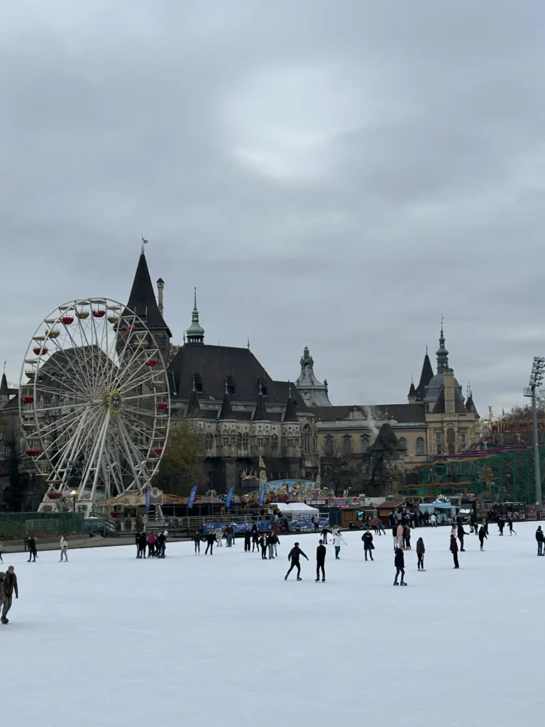 Pista de patinaje en Budapest